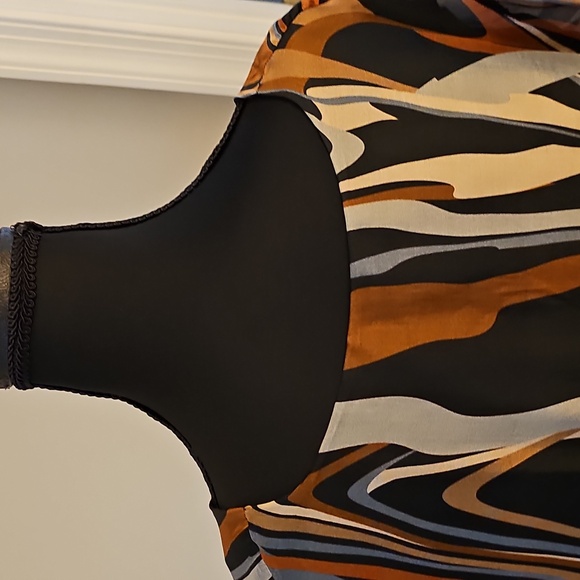 Top - Picture 10 of 16